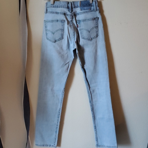Men Levi Jeans - Picture 6 of 6